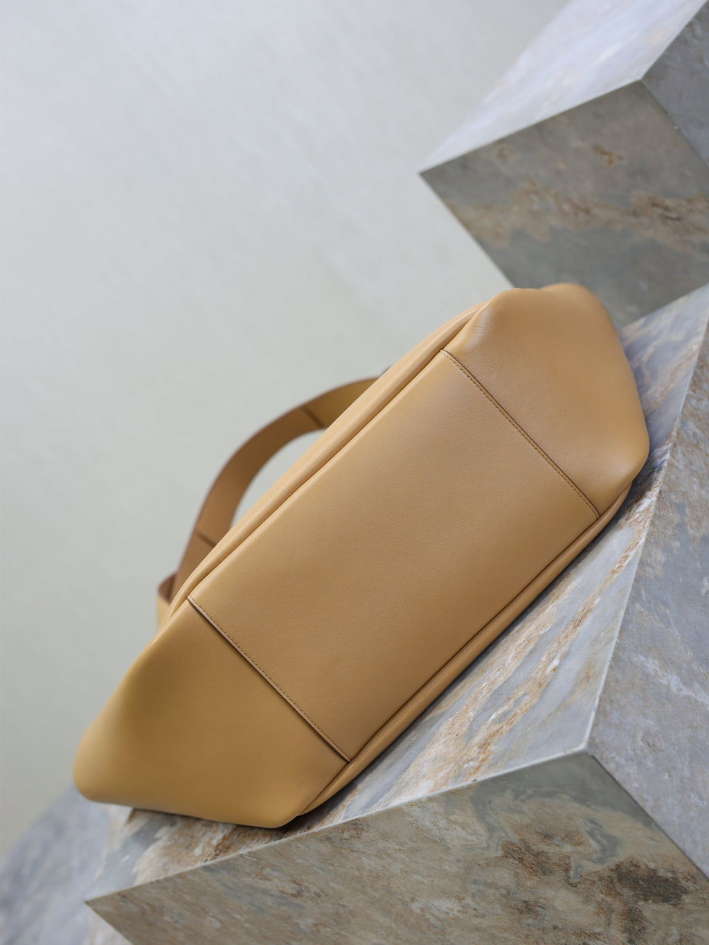 SAINT LAURENT YSL 25S LE 5 À 7 BEA 50 IN DARK CARAMEL CALFSKIN GOLD HARDWARE