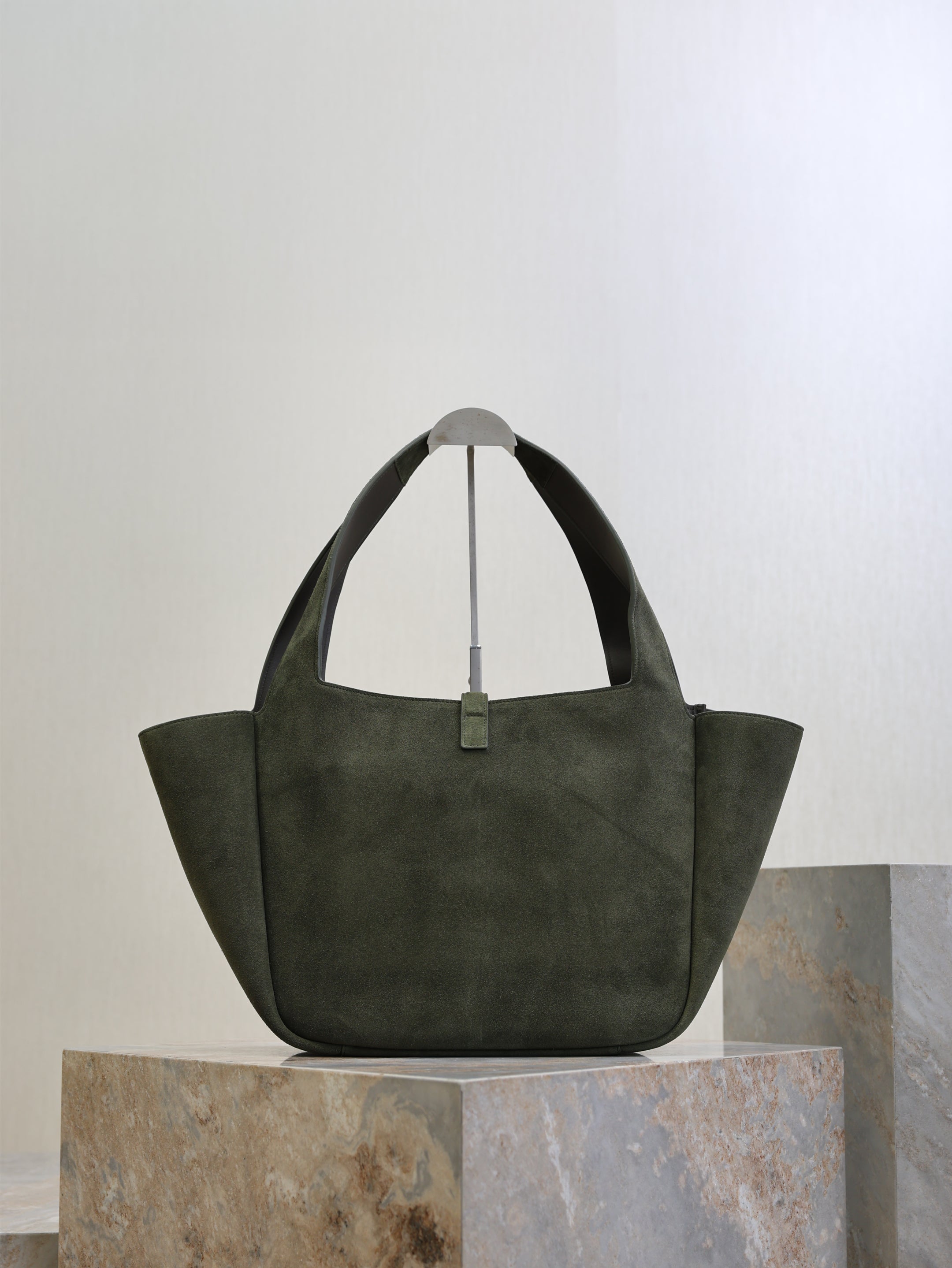 SAINT LAURENT YSL 25S LE 5 À 7 BEA 50 IN DARK OLIVE SUEDE GOLD HARDWRE