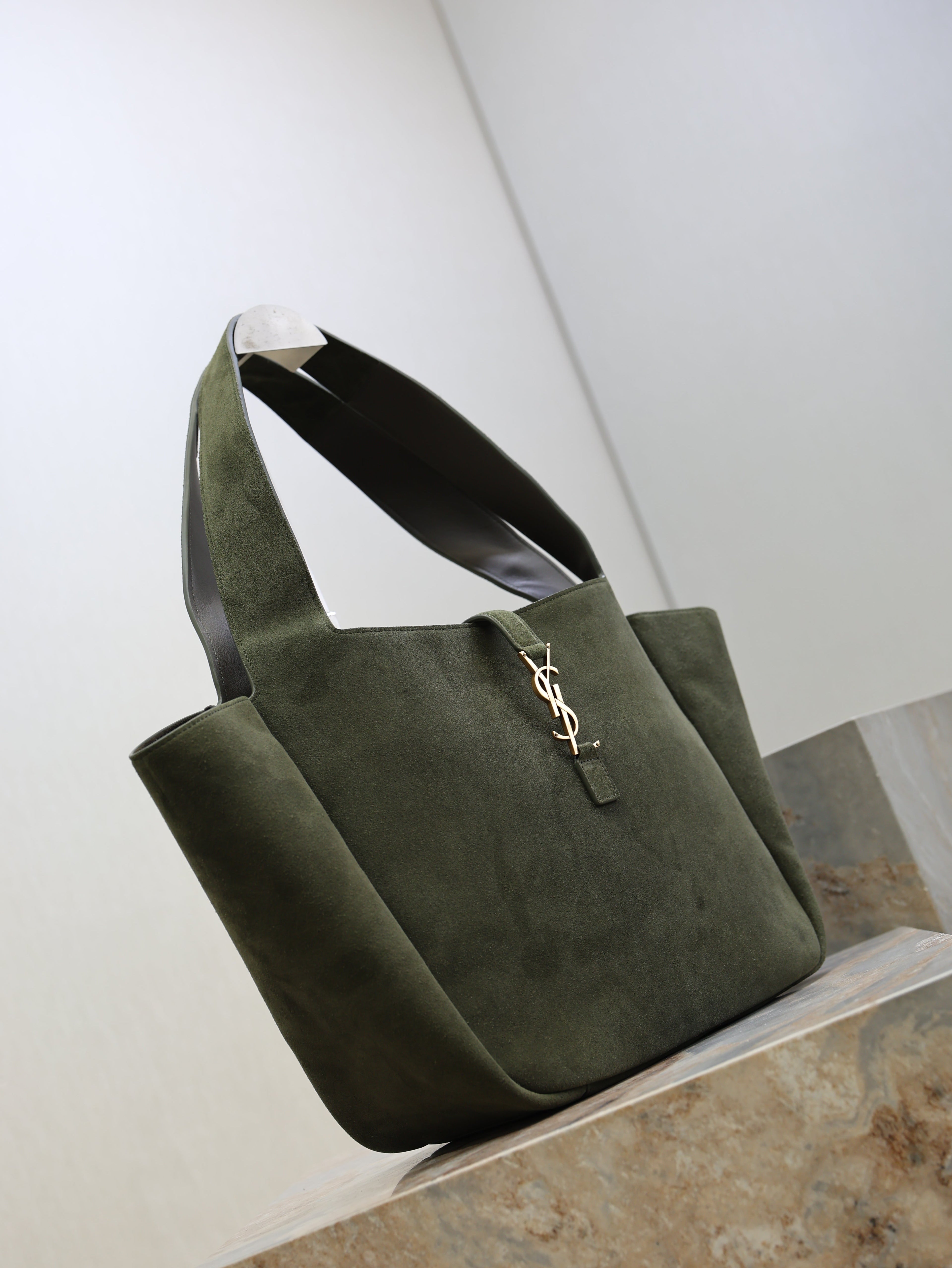 SAINT LAURENT YSL 25S LE 5 À 7 BEA 50 IN DARK OLIVE SUEDE GOLD HARDWRE