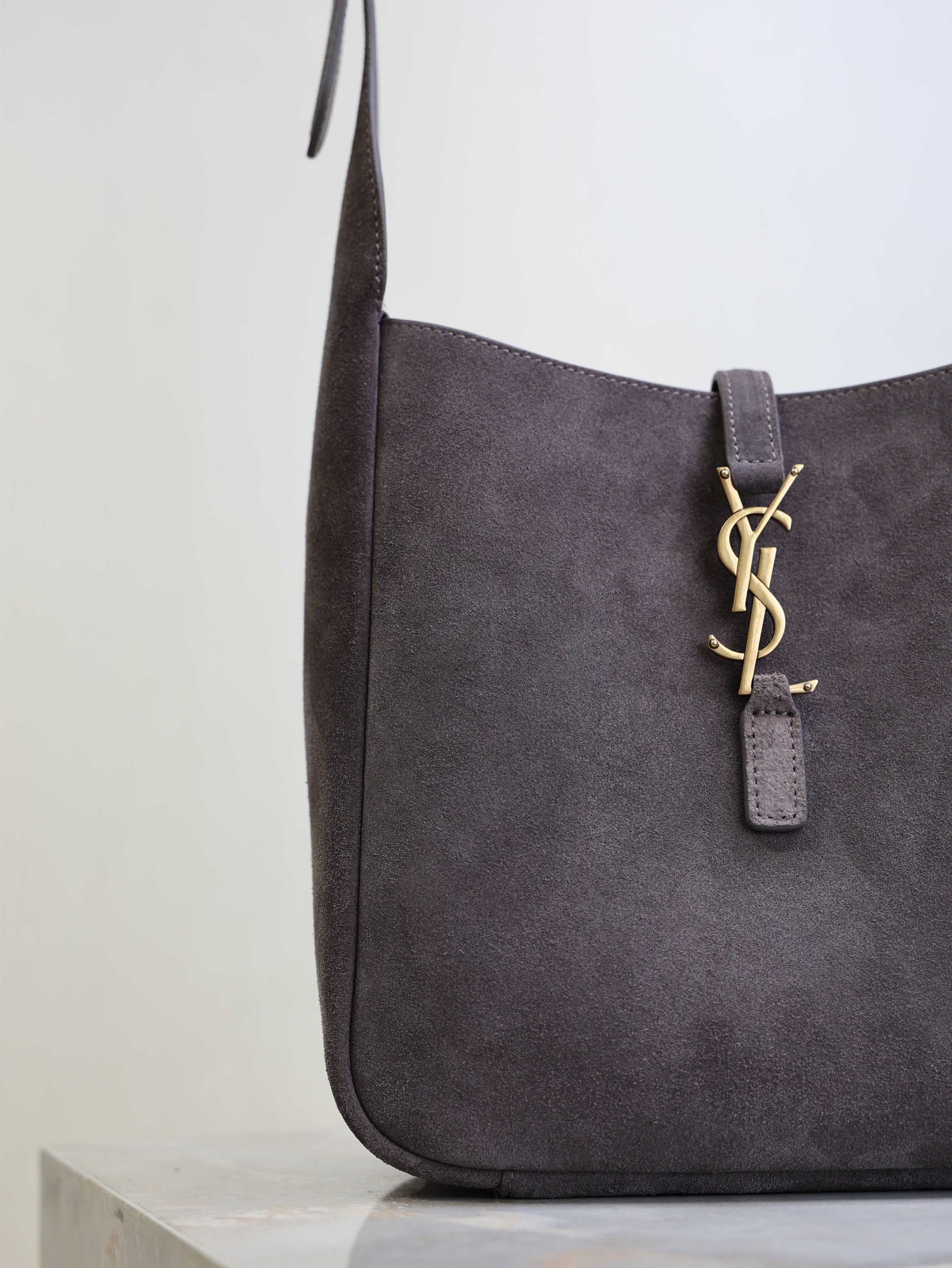 SAINT LAURENT YSL 25S LE 5 À 7 SUPPLE SMALL 23 IN DARK GRAY SUEDE GOLD HARDWRE