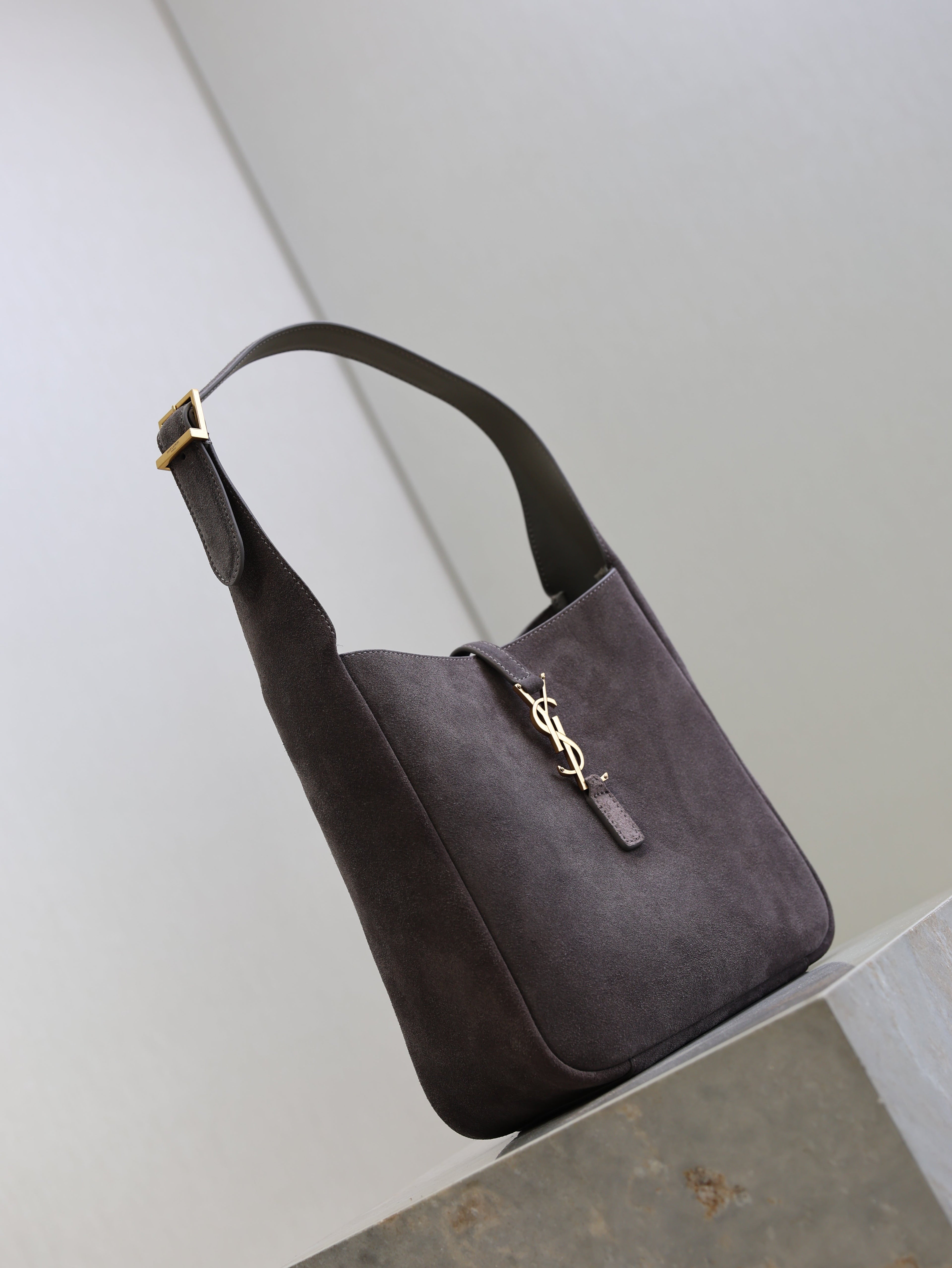 SAINT LAURENT YSL 25S LE 5 À 7 SUPPLE SMALL 23 IN DARK GRAY SUEDE GOLD HARDWARE