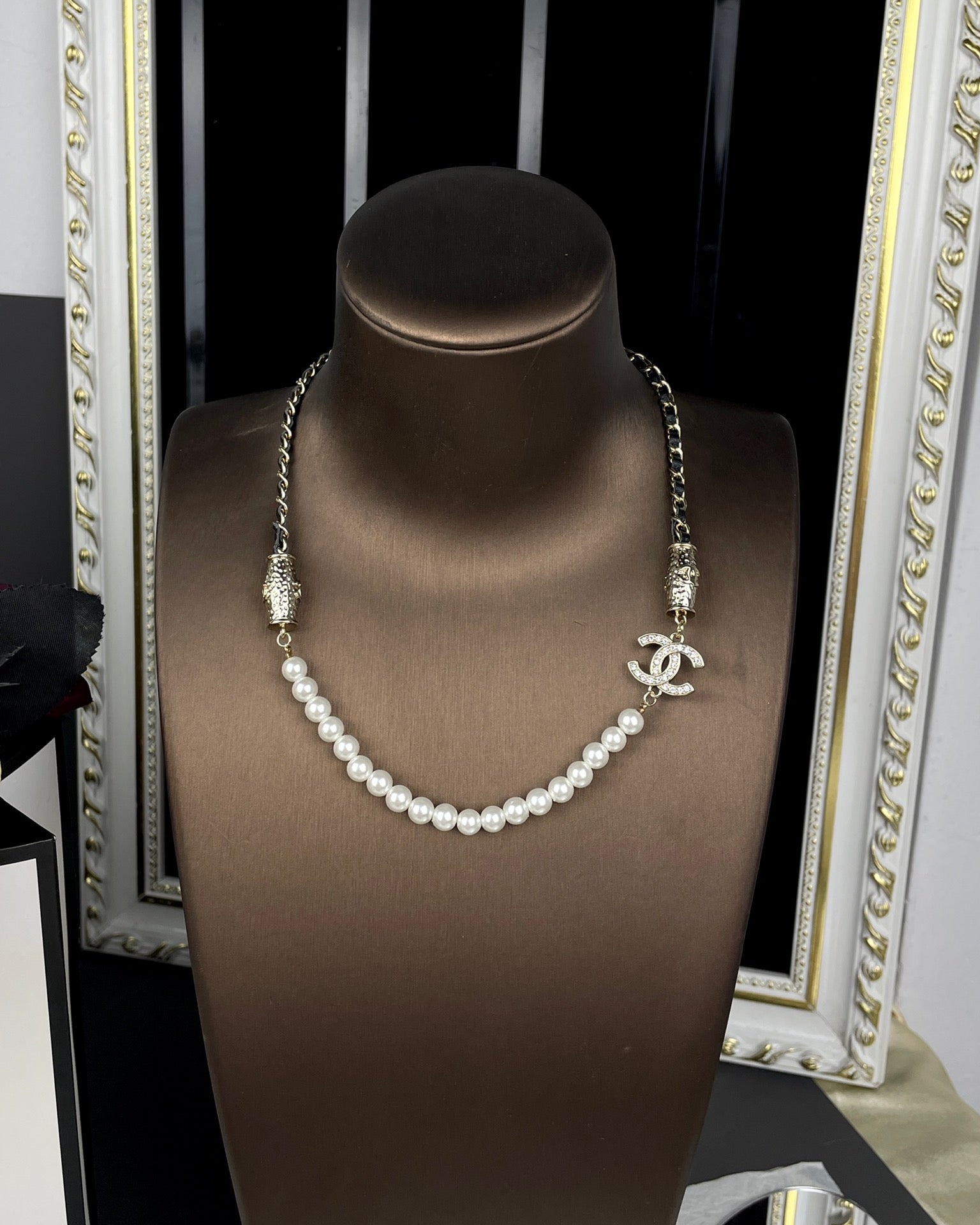18K  Chanel Crystals Choker Necklace