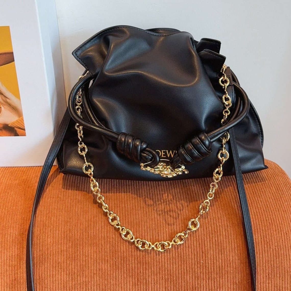 LOEWE LOE 29 FLAMENCO CLUTCH IN BLACK NAPPA CALFSKIN