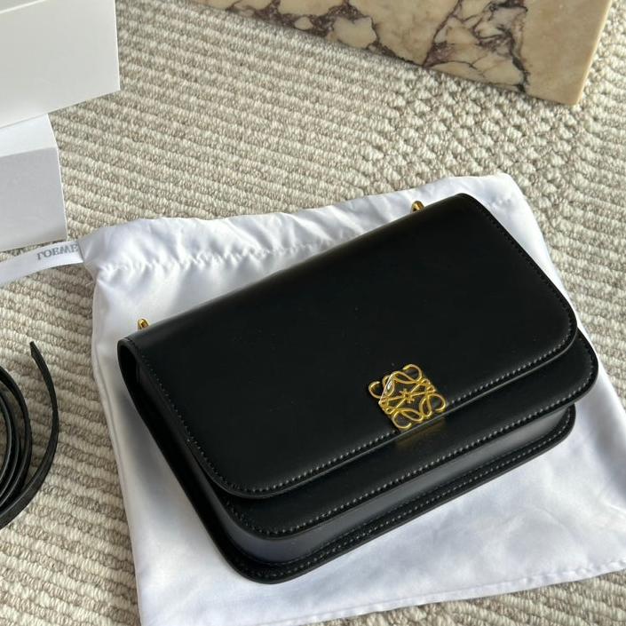 LOEWE LOE GOYA BAG 23 IN BLACK SILK CALFSKIN
