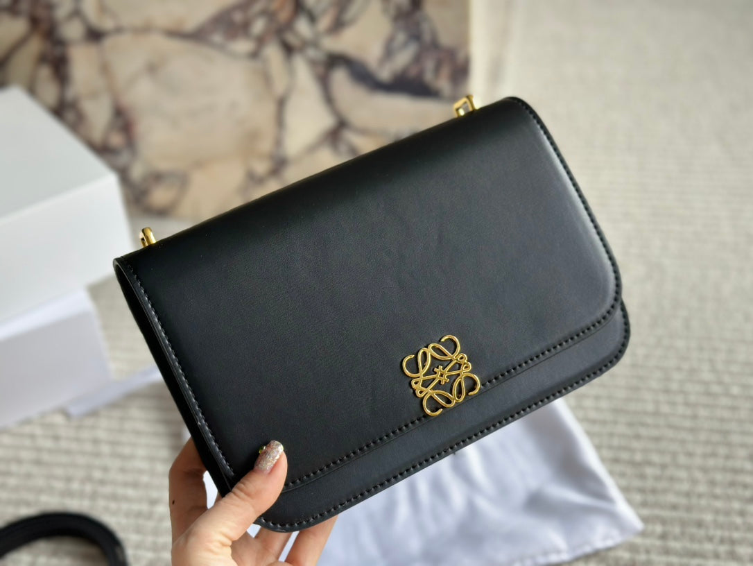 LOEWE LOE GOYA BAG 23 IN BLACK SILK CALFSKIN