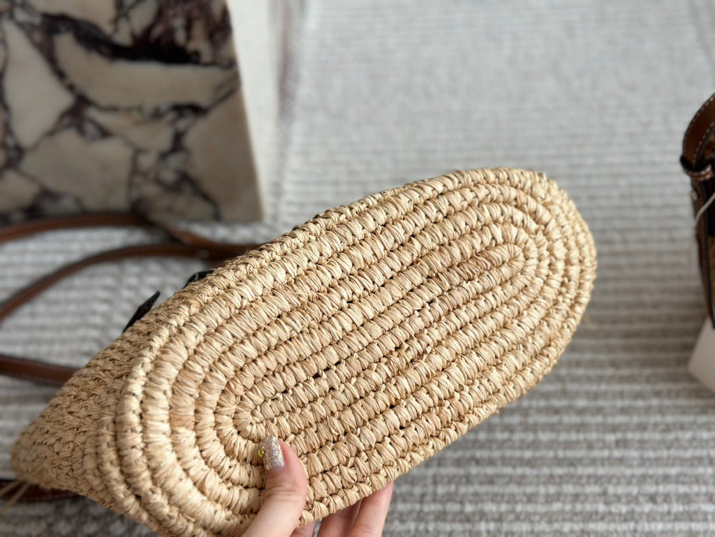 LOEWE LOE 27 SUMMER WOVEN BASKET IN NATURAL RAFFIA