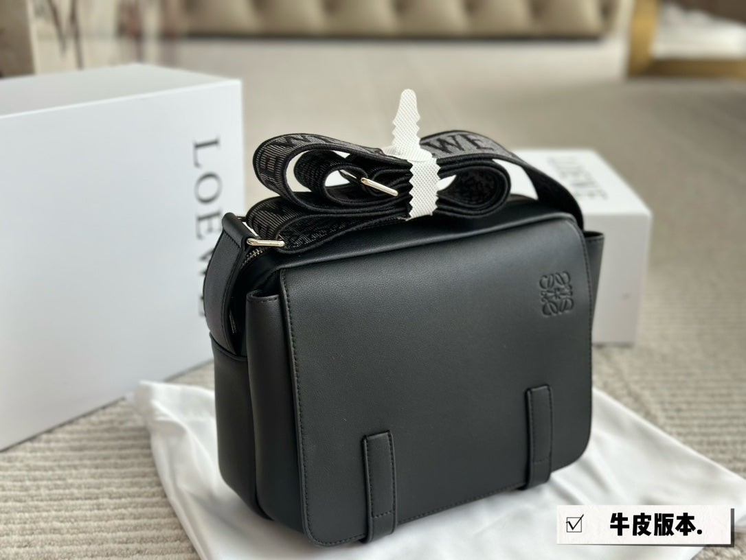 LOEWE XS MILITARY MESSENGER 25 BAG IN BLACK CALFSKIN
