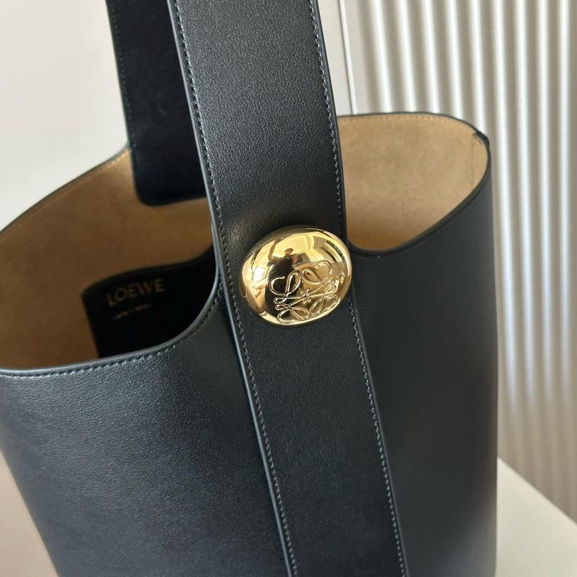 LOEWE LOE MEDIUM 25 PEBBLE BUCKET IN BLACK MELLOW CALFSKIN