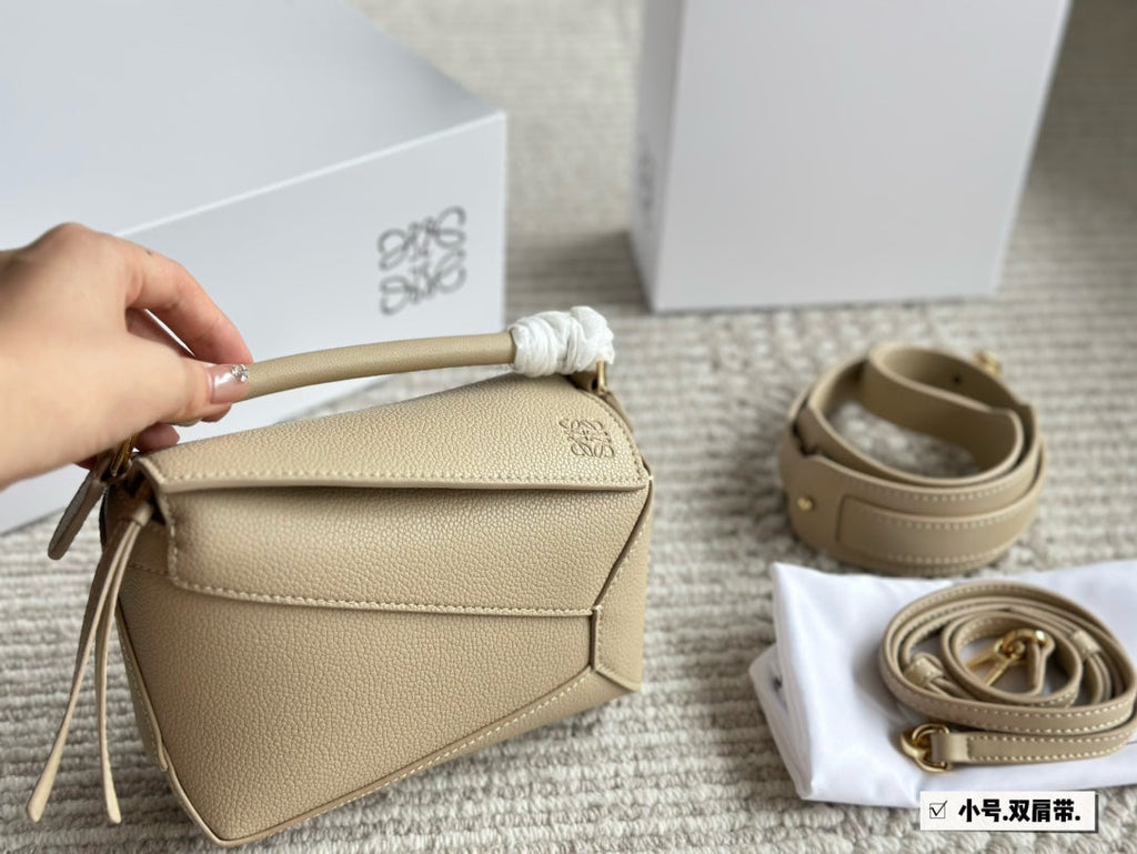 LOEWE LOE MINI 18 PUZZLE BAG IN DARK CREAM CALFSKIN