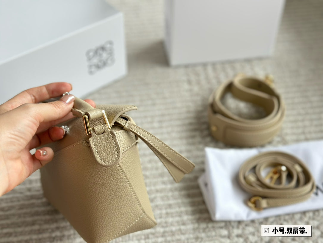 LOEWE LOE MINI 18 PUZZLE BAG IN DARK CREAM CALFSKIN