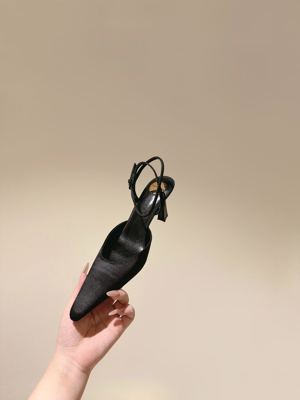 LOUIS VUITTON AIMÉE HIGH 8 CM SLINGBACK PUMPS IN BLACK SATIN