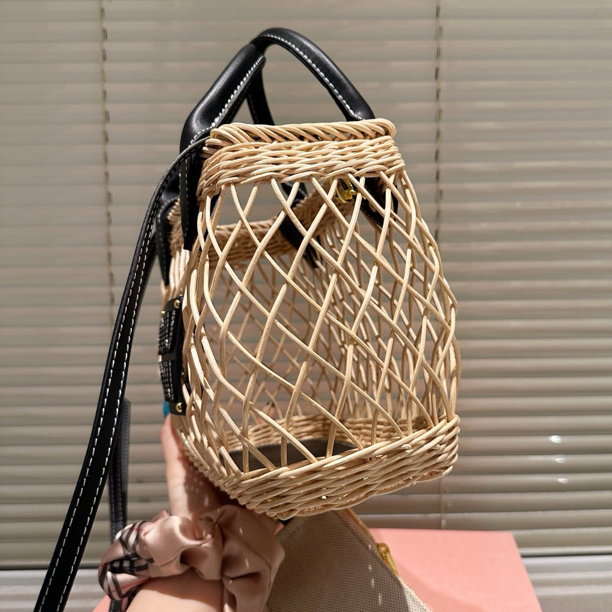 MIU MIU WOVEN HOLLOW BAG 23 IN BEIGE RATTAN AND BLACK CALFSKIN TRIM