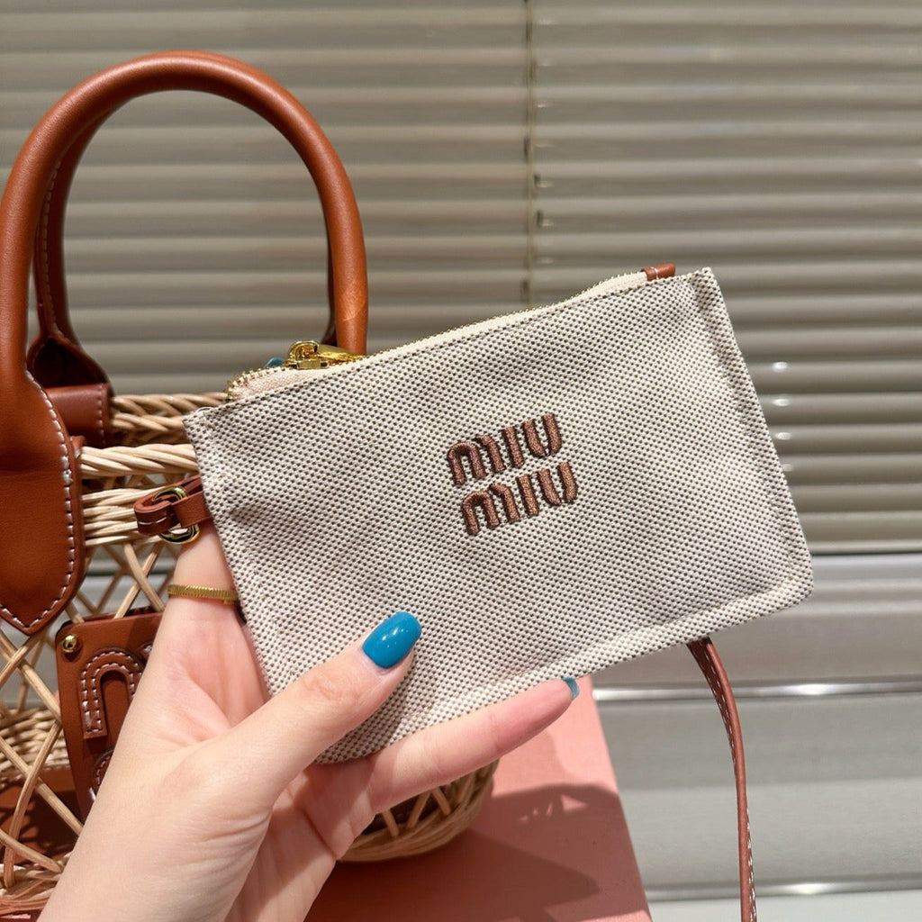 MIU MIU WOVEN HOLLOW BAG 18 IN BEIGE RATTAN AND BROWN CALFSKIN TRIM