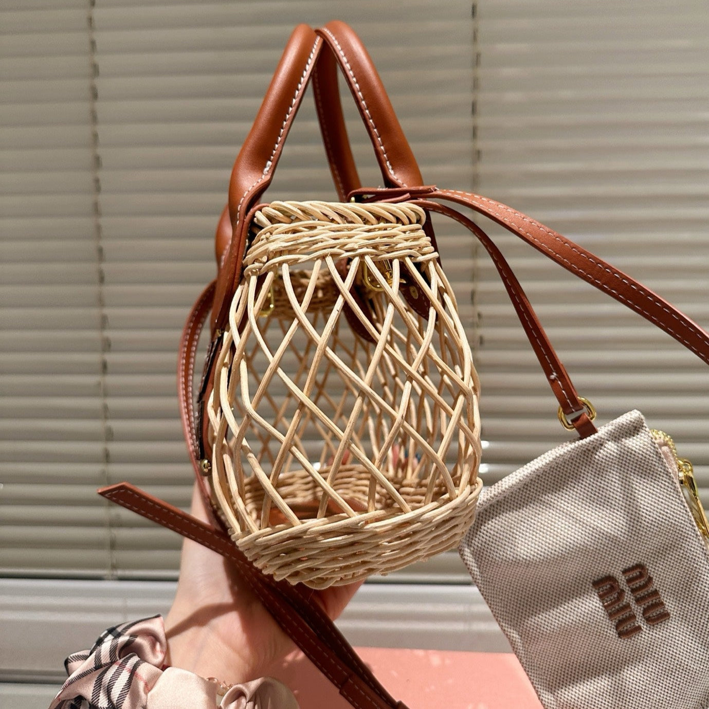 MIU MIU WOVEN HOLLOW BAG 18 IN BEIGE RATTAN AND BROWN CALFSKIN TRIM