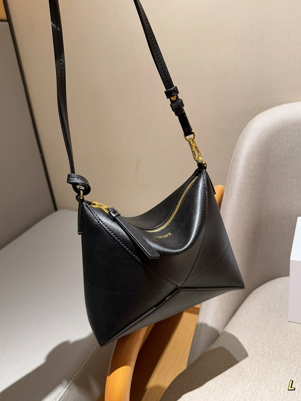 LOEWE LOE 22 PUZZLE FOLD POUCH IN BLACK NAPPA CALFSKIN