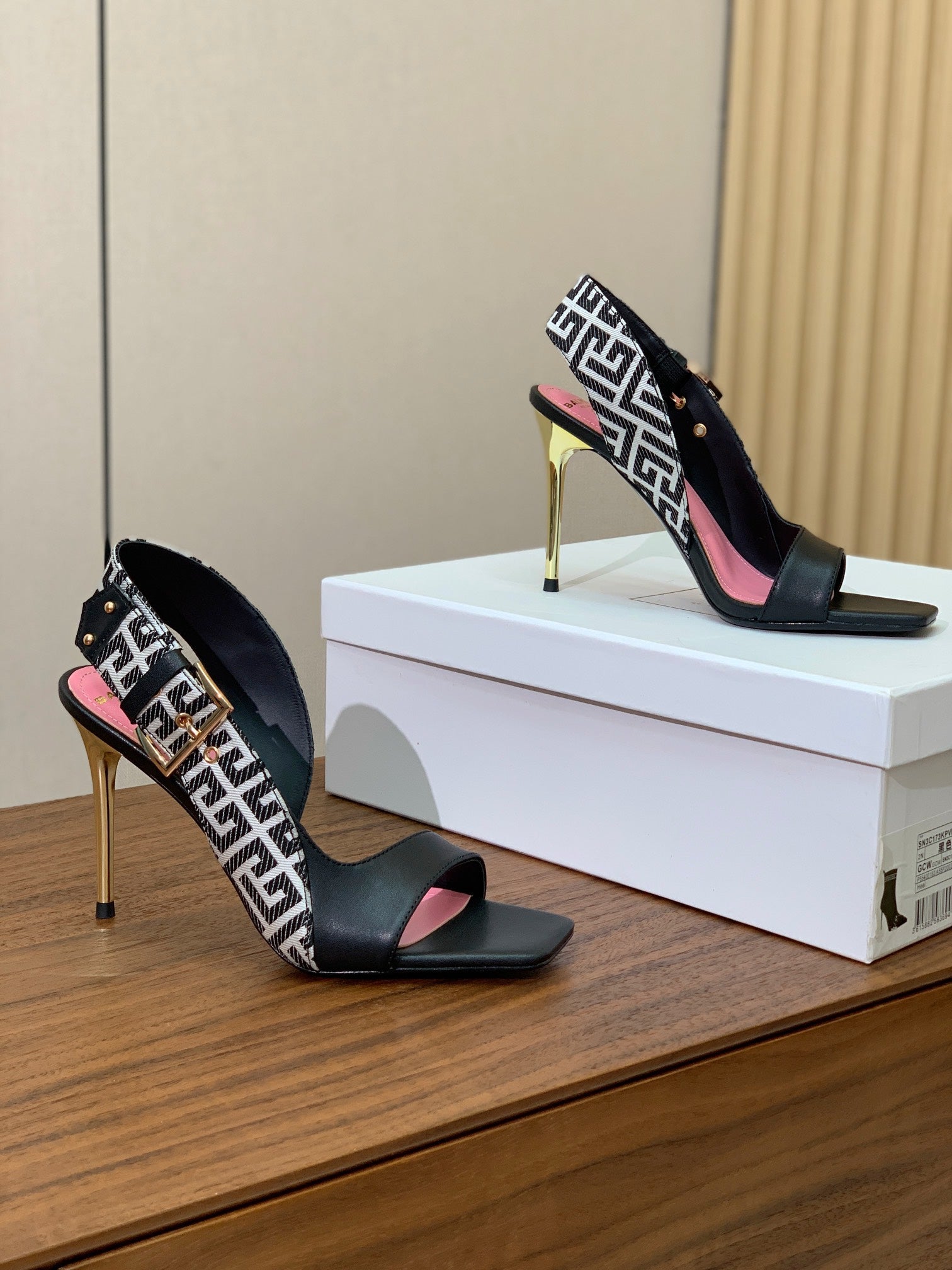 BALMAIN 25S JACQUARD KNIT SLINGBACK PUMPS 95MM IN BLACK AND PINK CALFSKIN