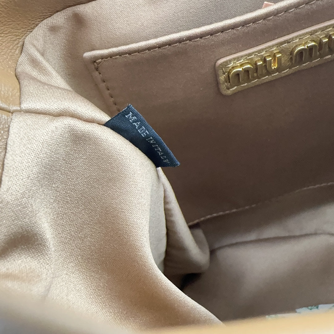 MIU MIU MATELASSÉ HANDBAG 20 IN BROWN LAMBSKIN