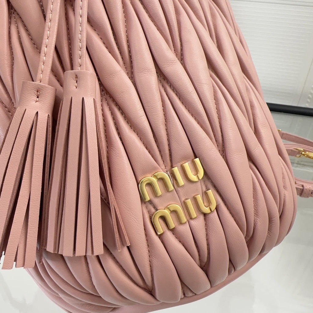 MIU MIU MATELASSÉ HANDBAG 20 IN LIGHT PINK LAMBSKIN