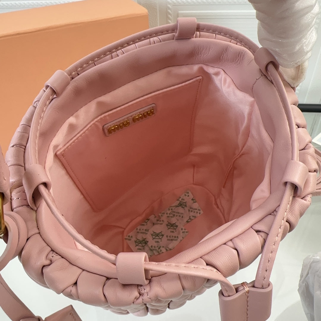 MIU MIU MATELASSÉ HANDBAG 20 IN LIGHT PINK LAMBSKIN
