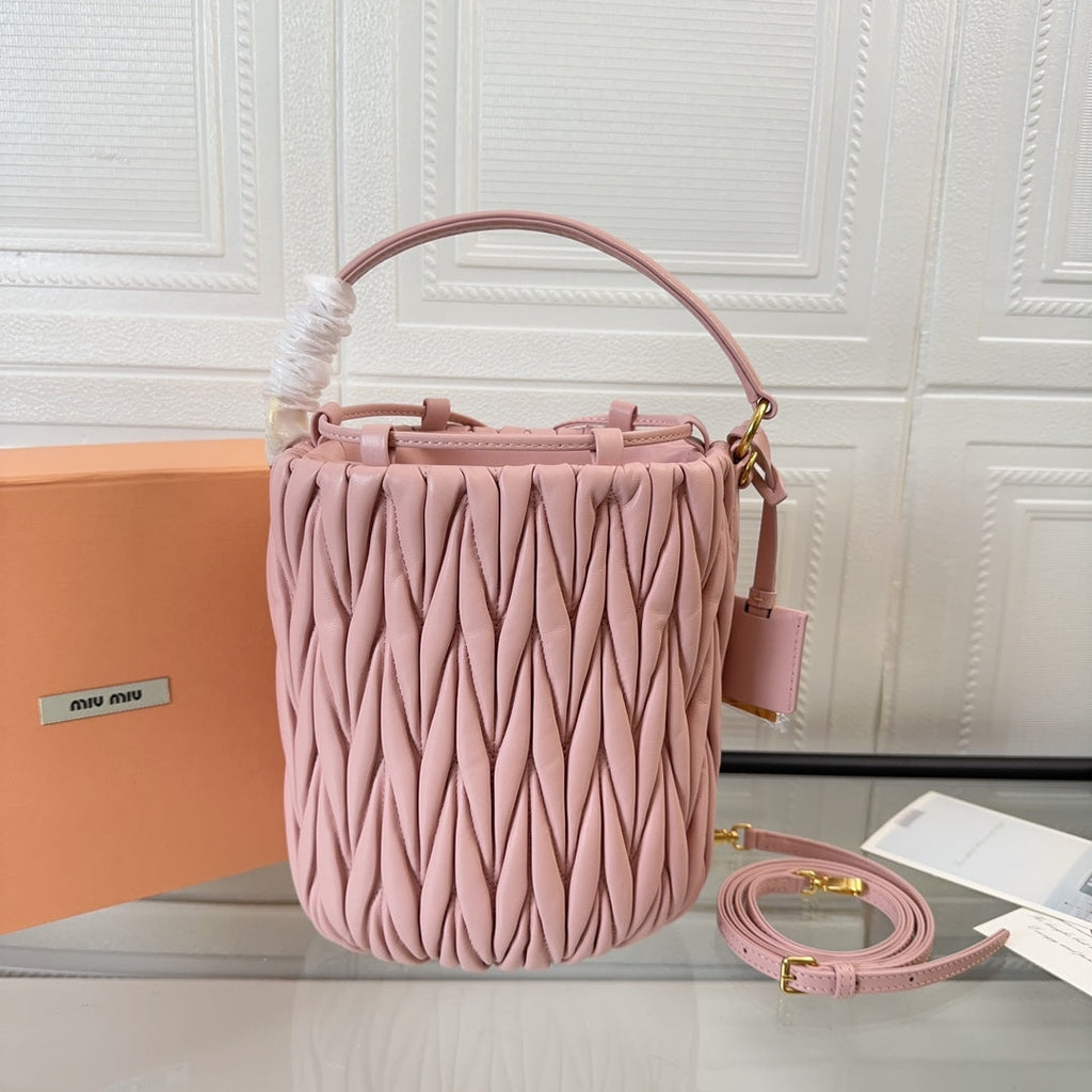 MIU MIU MATELASSÉ HANDBAG 20 IN LIGHT PINK LAMBSKIN