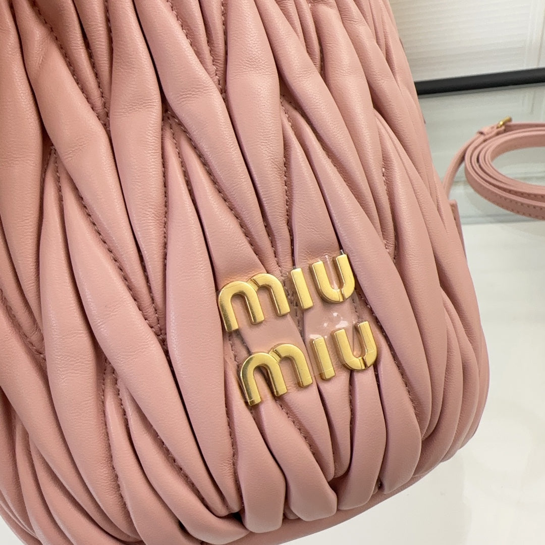 MIU MIU MATELASSÉ SMALL HANDBAG 17 IN LIGHT PINK LAMBSKIN