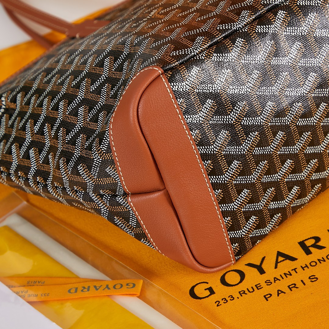 GOYARD SAINT LOUIS PM 30 IN BLACK GOYARDINE CANVAS AND TAN CALFSKIN
