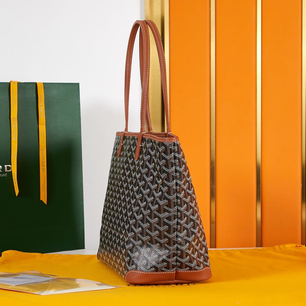 GOYARD SAINT LOUIS PM 30 IN BLACK GOYARDINE CANVAS AND TAN CALFSKIN