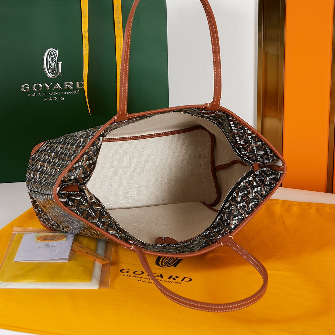 GOYARD SAINT LOUIS PM 30 IN BLACK GOYARDINE CANVAS AND TAN CALFSKIN