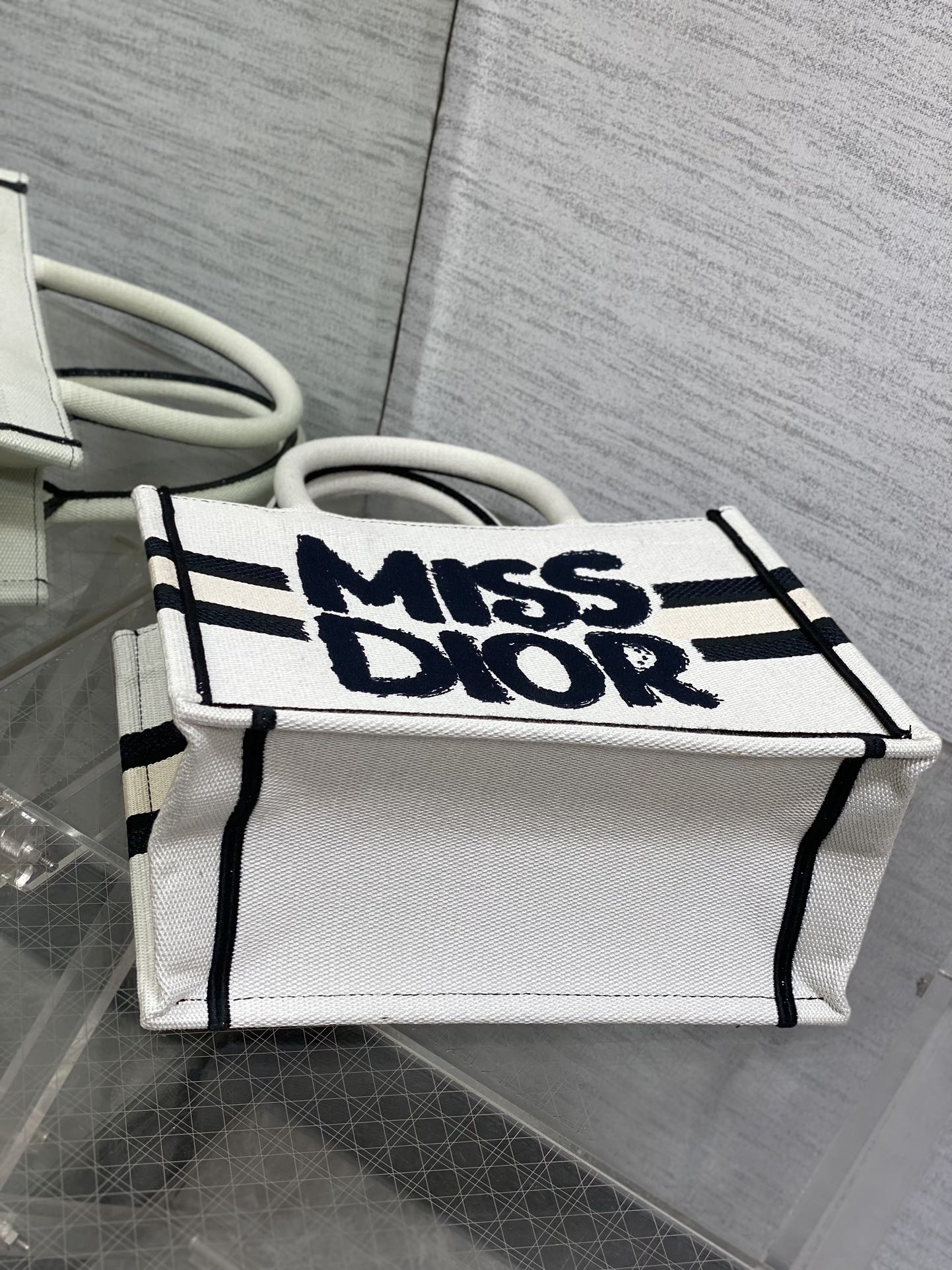DIOR BOOK TOTE 26 IN WHITE MIX BLACK CANVAS 226503