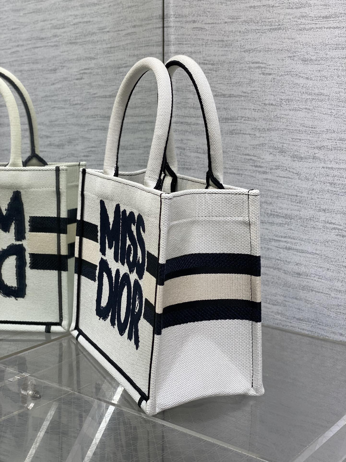 DIOR BOOK TOTE 26 IN WHITE MIX BLACK CANVAS 226503