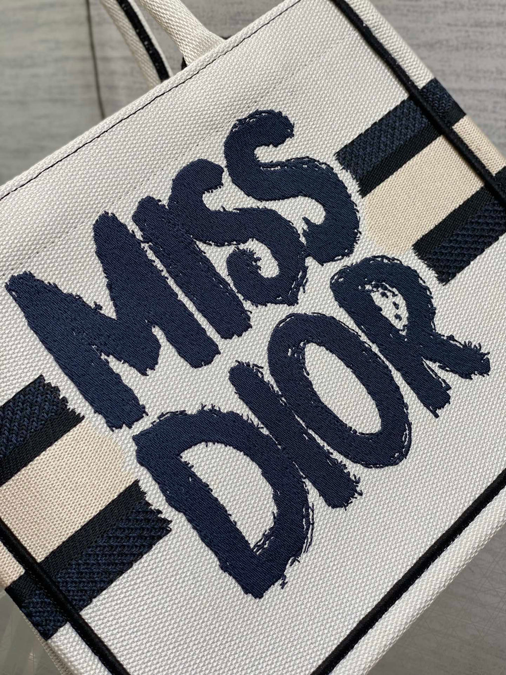 DIOR BOOK TOTE 26 IN WHITE MIX BLACK CANVAS 226503