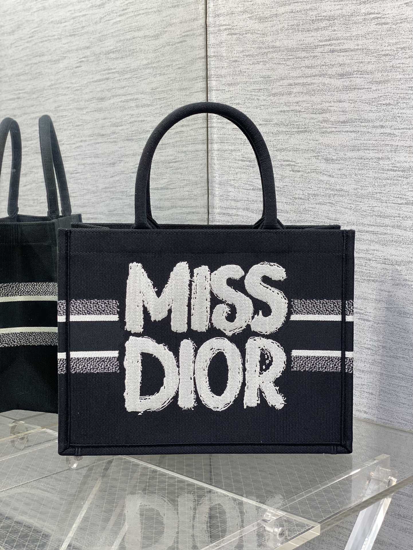 DIOR MEDIUM BOOK TOTE 36 IN BLACK MIX WHITE CANVAS 226507