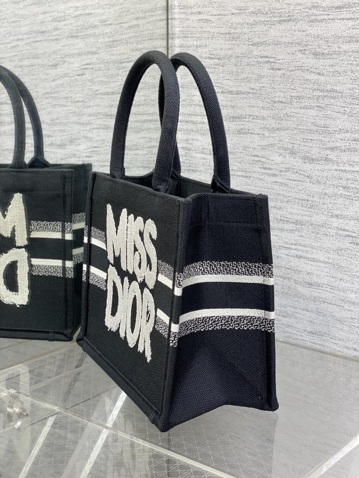 DIOR BOOK TOTE 26 IN BLACK MIX WHITE CANVAS 226506