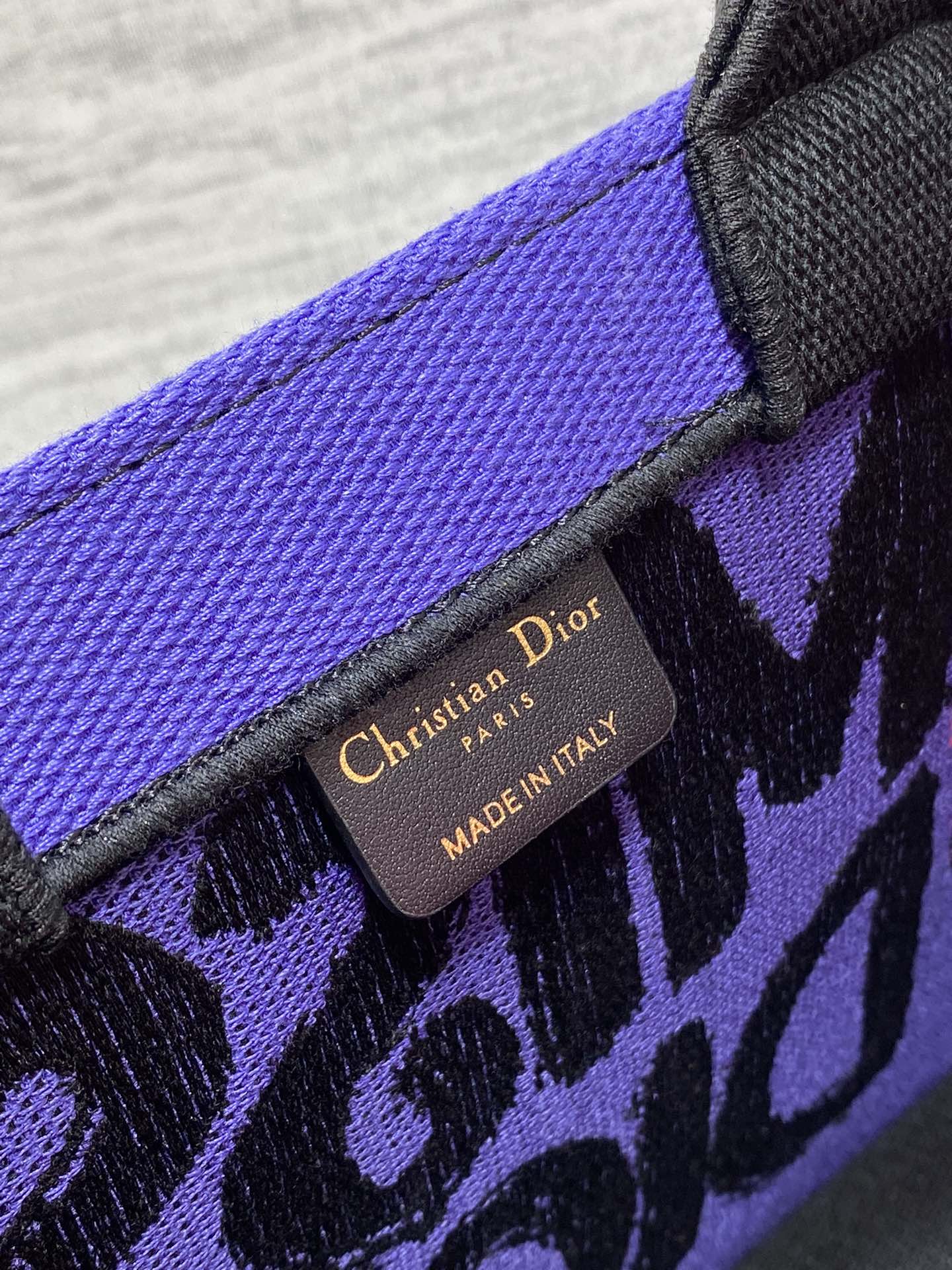 DIOR BOOK TOTE 26 CM IN COLORFUL CANVAS 226509