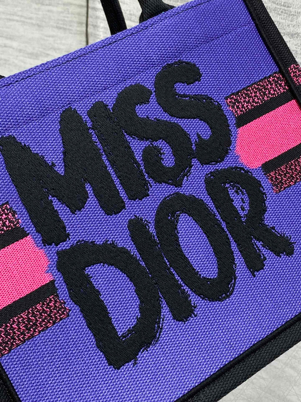 DIOR BOOK TOTE 26 CM IN COLORFUL CANVAS 226509