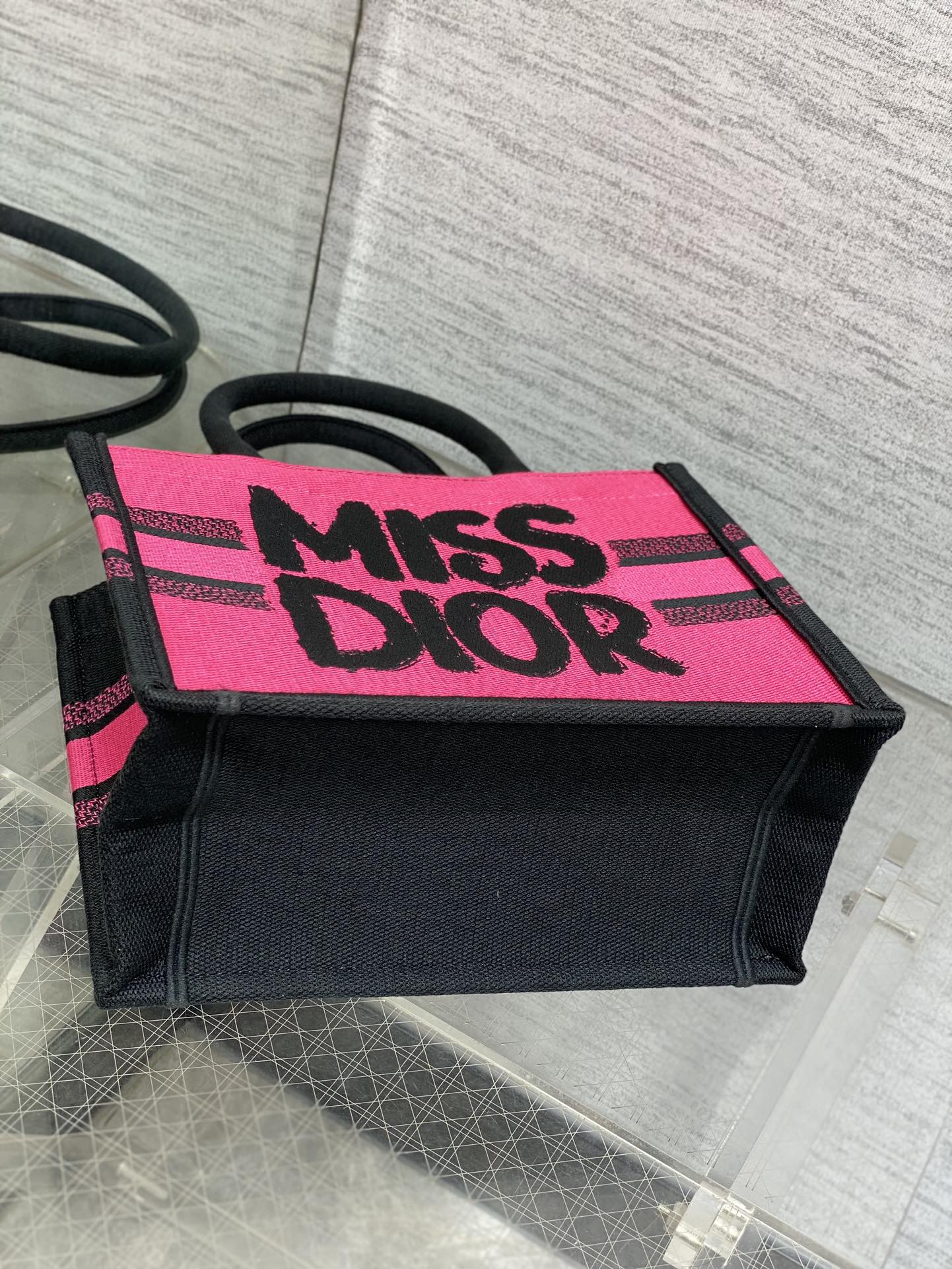 DIOR BOOK TOTE 26 CM IN COLORFUL CANVAS 226509