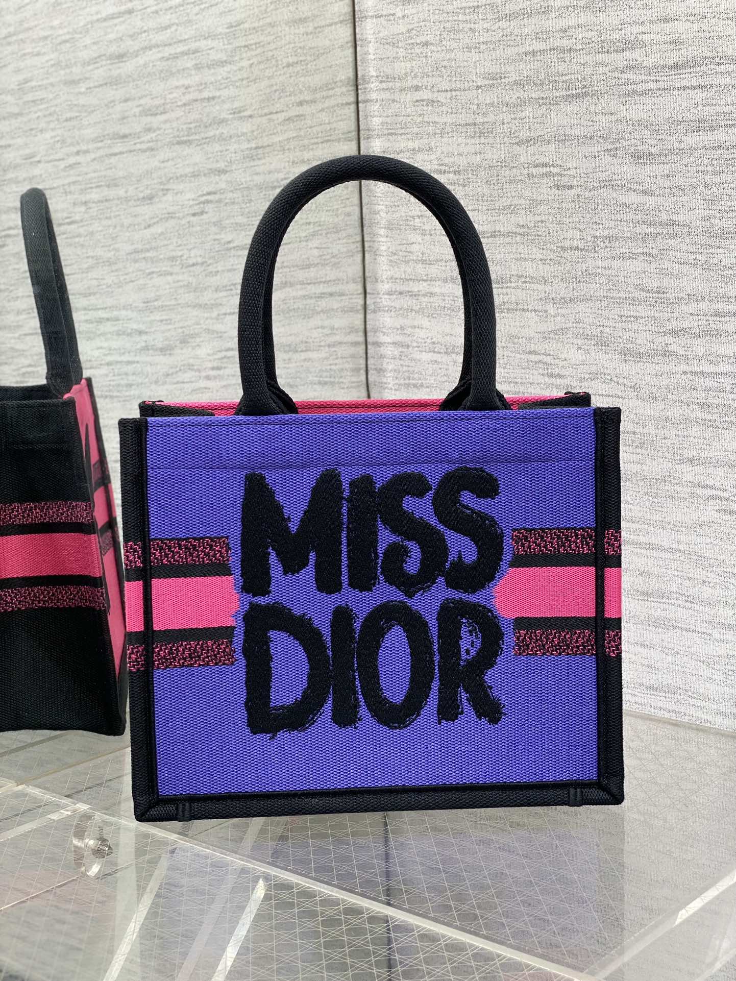 DIOR BOOK TOTE 26 CM IN COLORFUL CANVAS 226509