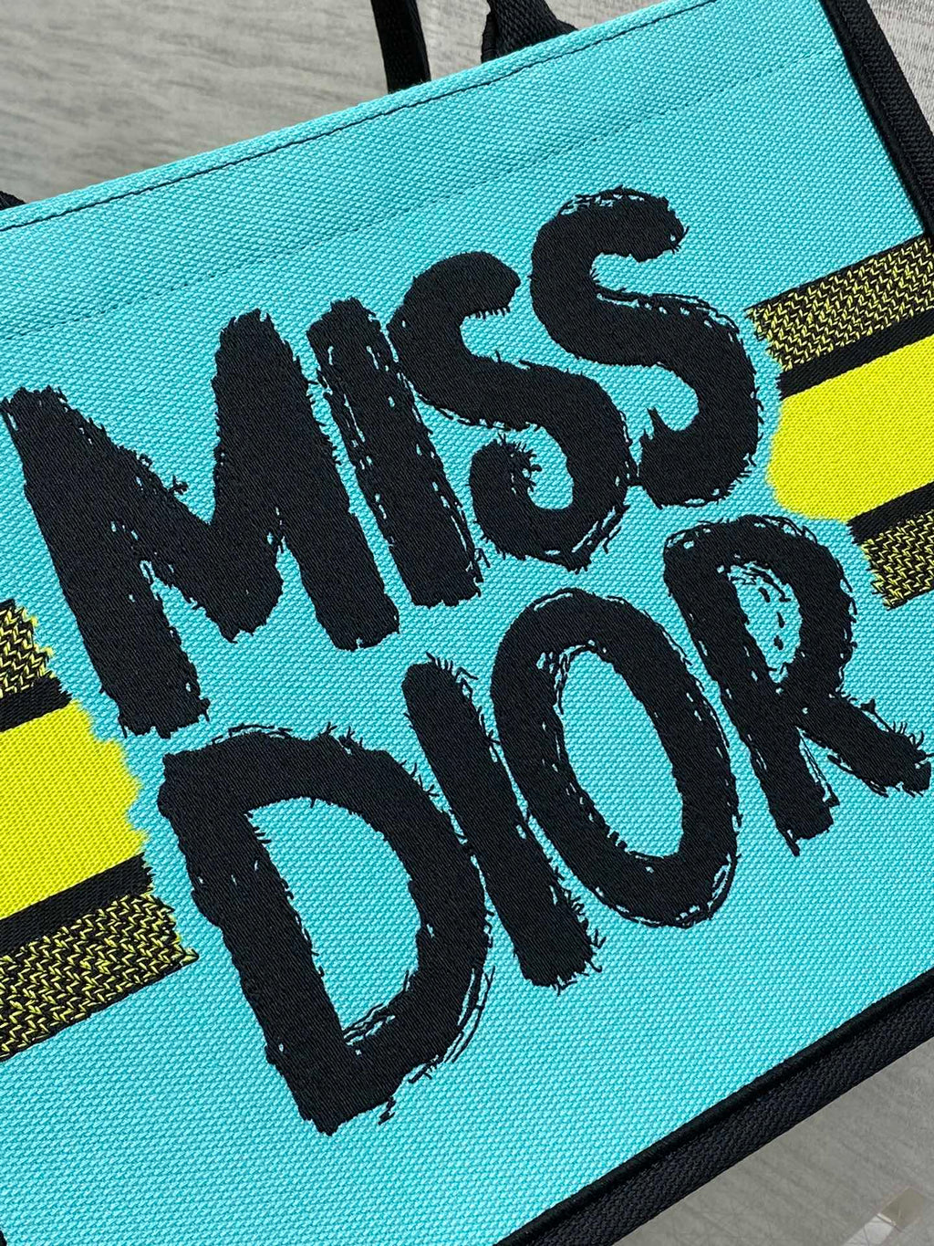 DIOR MEDIUM BOOK TOTE 36 IN COLORFUL CANVAS 226513
