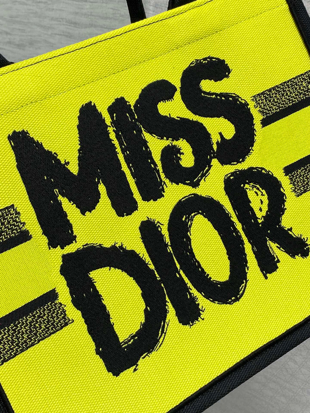 DIOR MEDIUM BOOK TOTE 36 IN COLORFUL CANVAS 226513