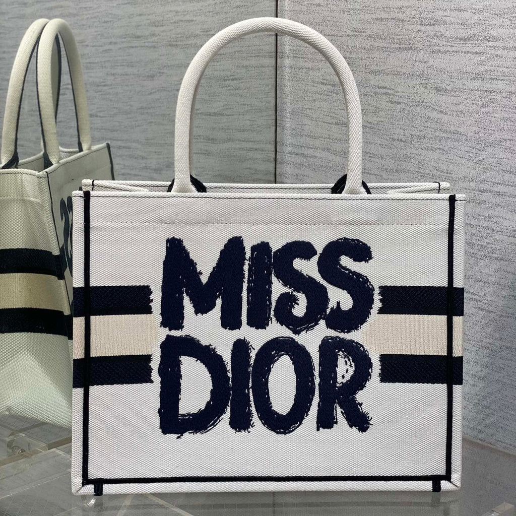 DIOR MEDIUM BOOK TOTE 36 IN WHITE MIX BLACK CANVAS 226504