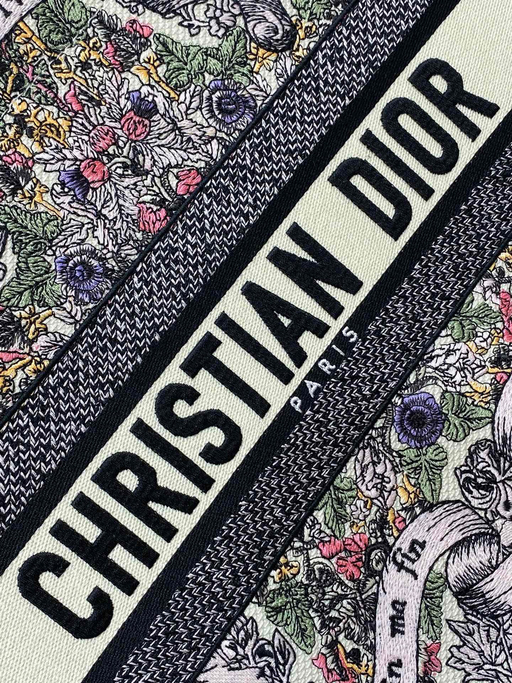 DIOR MEIDUM 36 BOOK TOTE IN COLORFUL CANVAS 226290