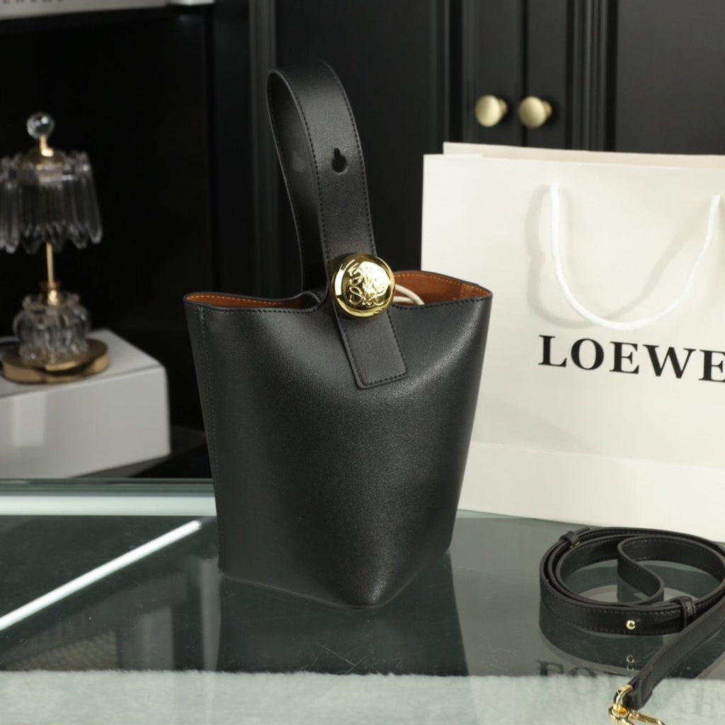 LOEWE LOE MINI 19 PEBBLE BUCKET IN BLACK MELLOW CALFSKIN