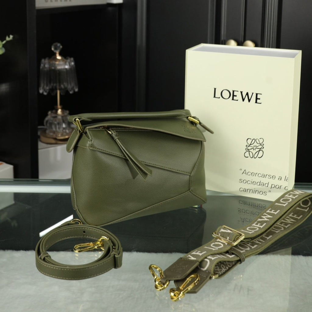 LOEWE LOE MINI PUZZLE 23 BAG IN DARK OLIVE GREEN CALFSKIN - NO FABRIC STRAP