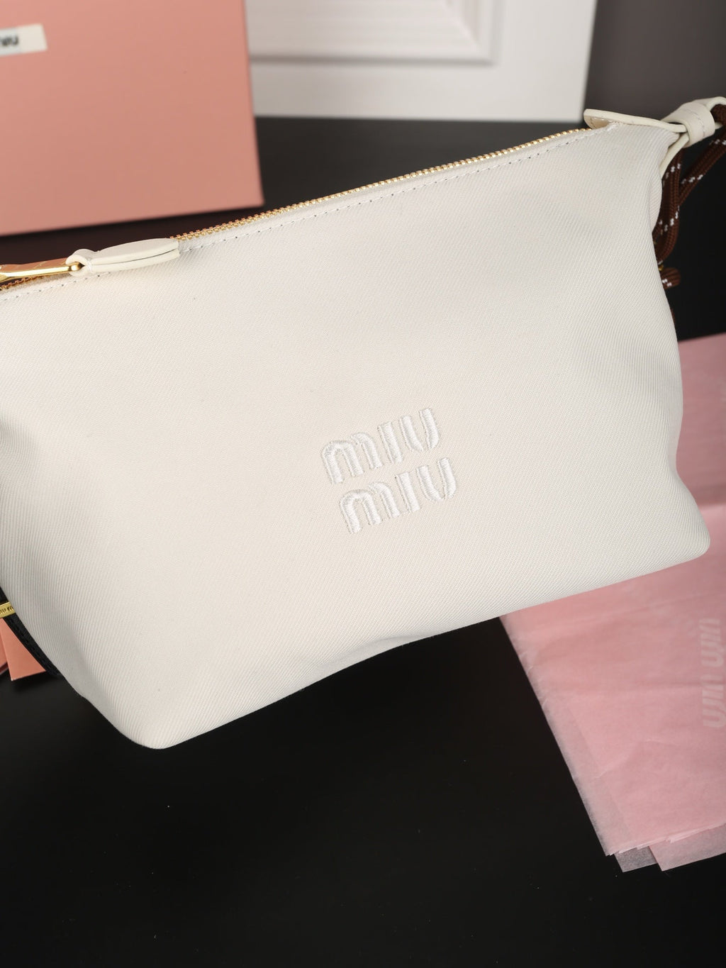 MIU MIU CHAIN SHOULDER BAG 18 IN WHITE FABRIC GOLD HARDWARE