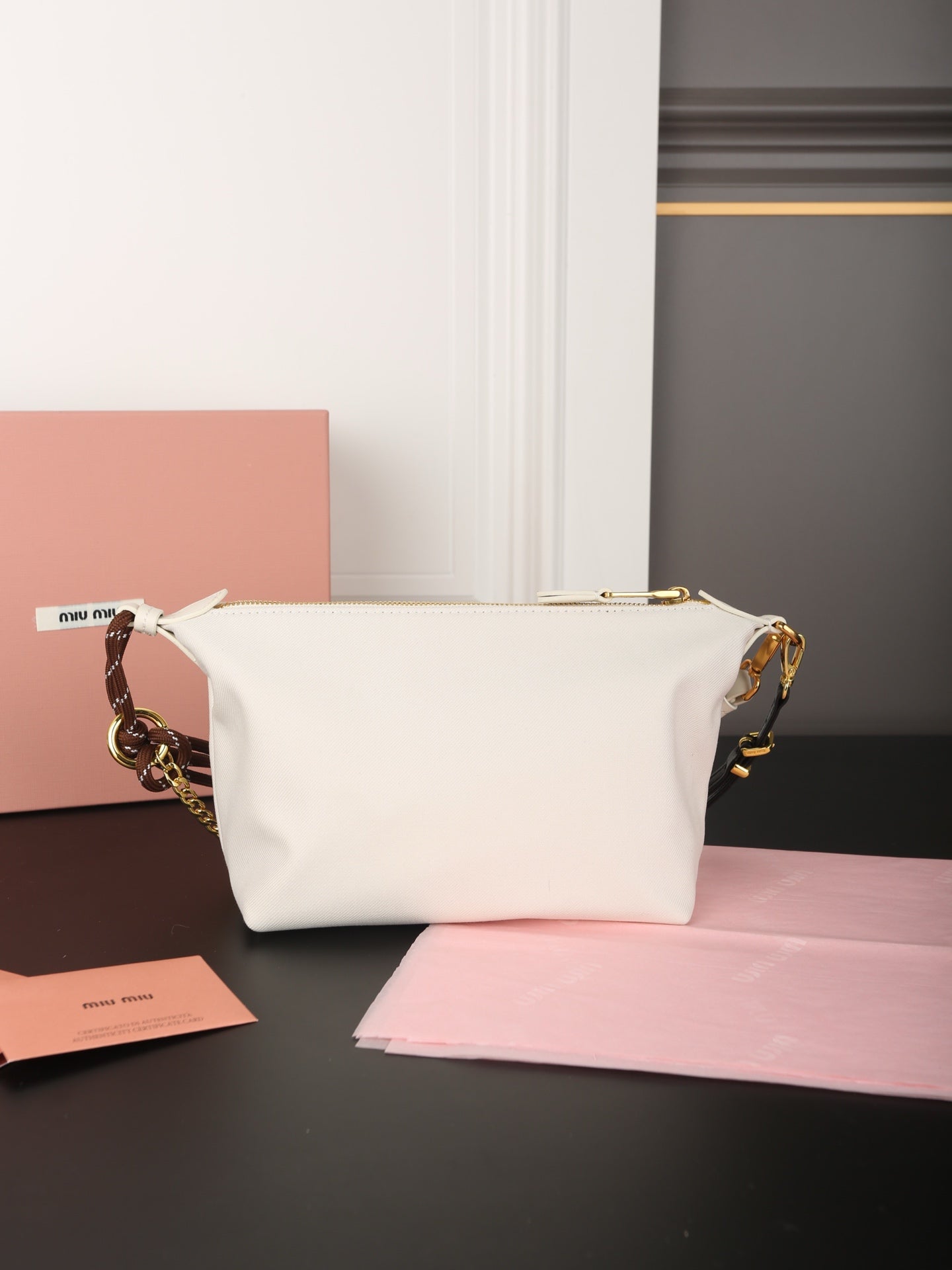 MIU MIU CHAIN SHOULDER BAG 18 IN WHITE FABRIC GOLD HARDWARE