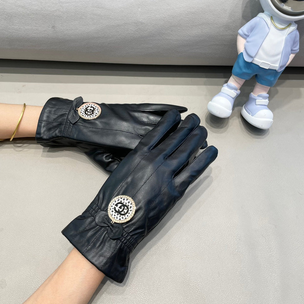 GUCCI CLASSIC TOUCHSCREEN GLOVES IN BLACK SHEEPSKIN 427387