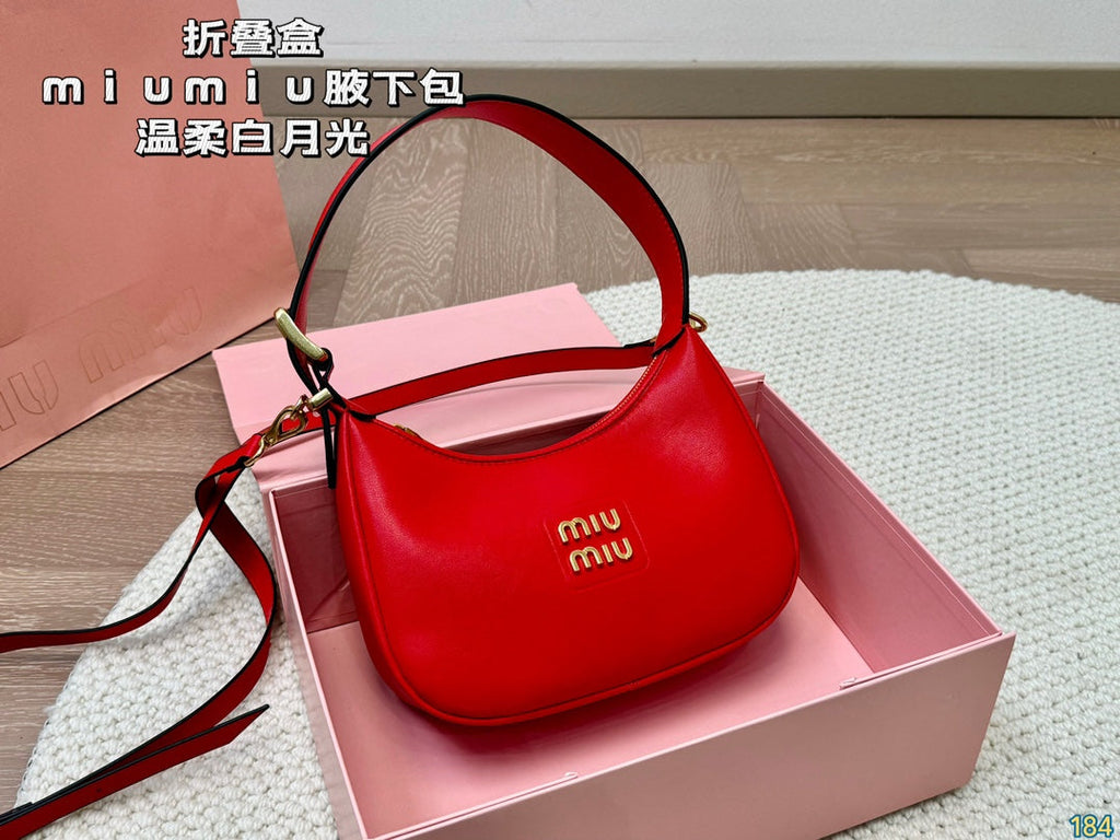 FENDI HOBO 22 BAG IN CHERRY RED CALFSKIN