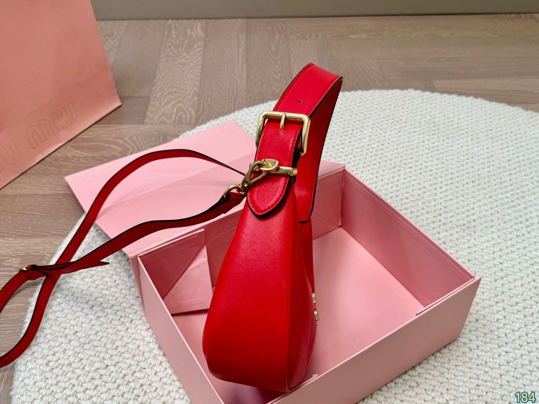 FENDI HOBO 22 BAG IN CHERRY RED CALFSKIN