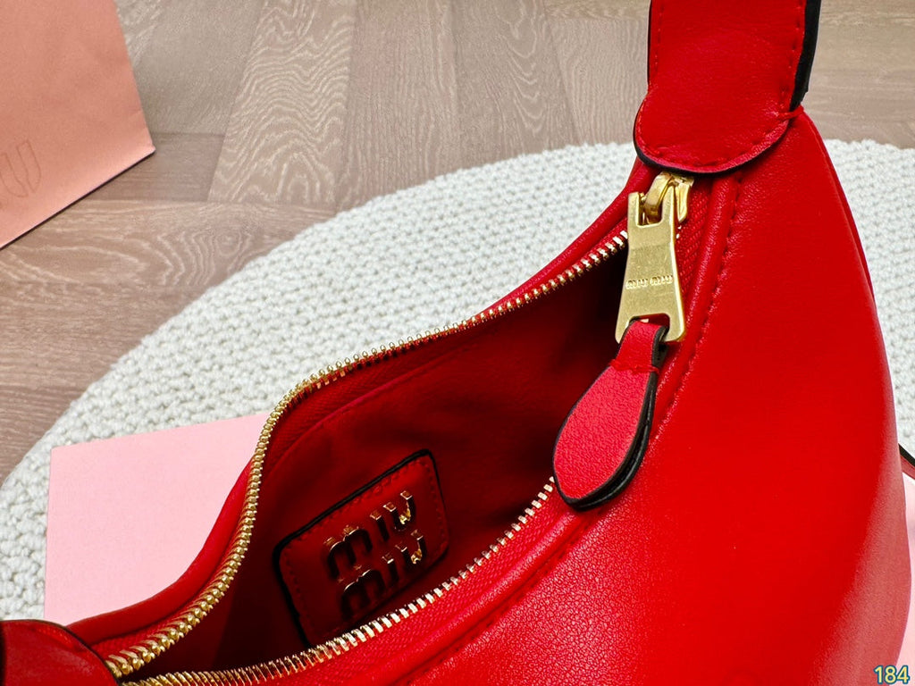 FENDI HOBO 22 BAG IN CHERRY RED CALFSKIN