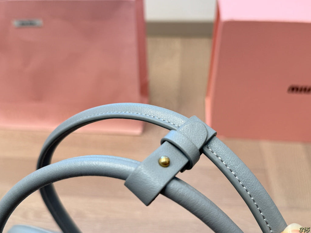 MIU MIU BEAU BAG 33 IN GRAY CALFSKIN WITH BASEBALL CHARM